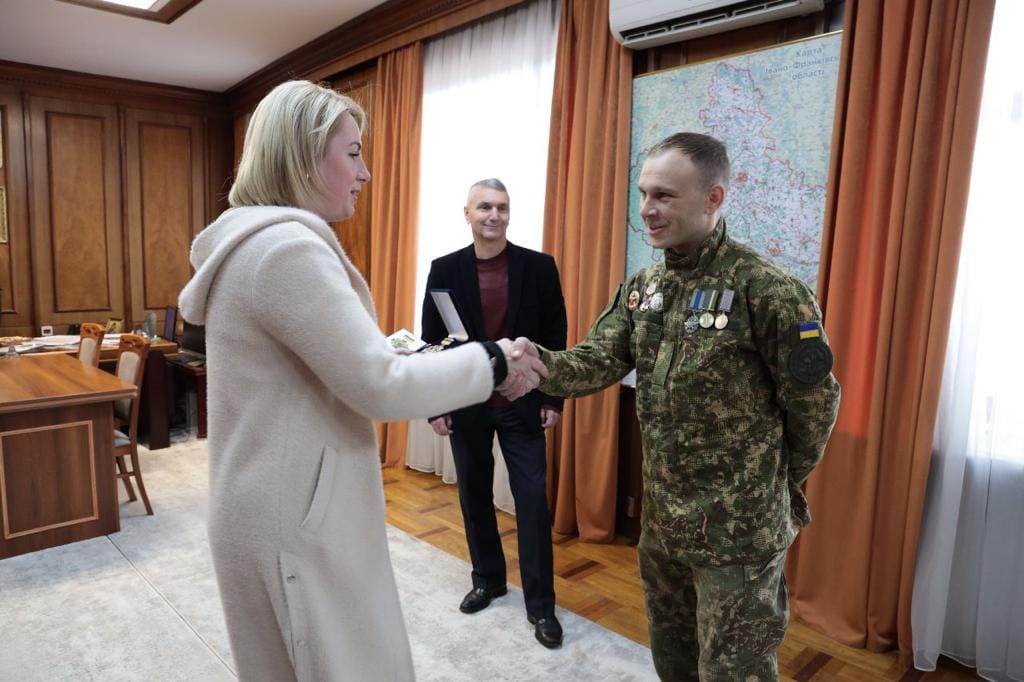 Боєць батальйону імені Героя України генерал-майора Сергія Кульчицького отримав найвищу нагороду області