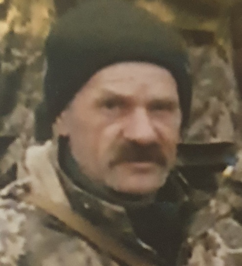 Герой впродовж тривалого часу мужньо боровся з онкологічною хворобою. Вічна пам'ять!