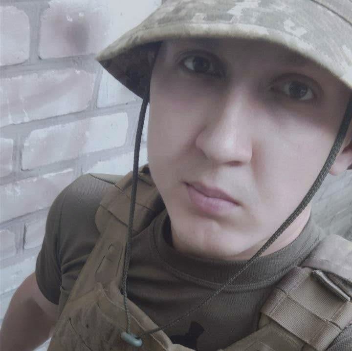 Михайло був сиротою. Без чоловіка залишилася дружина