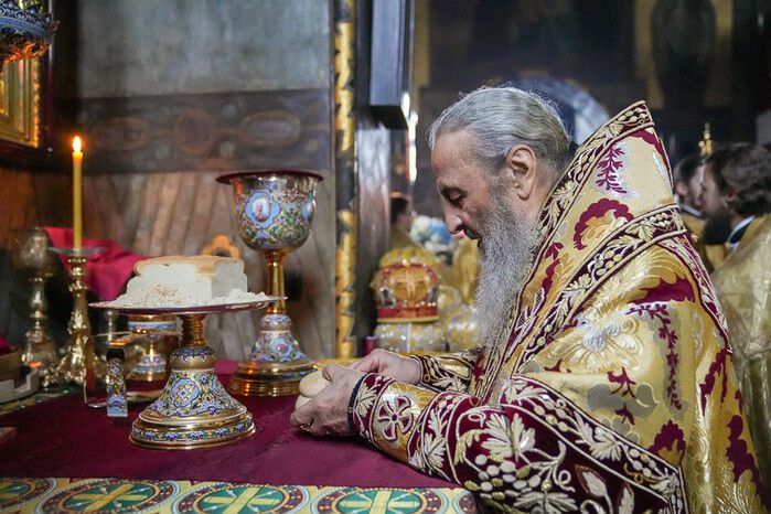 Під час літургії в Києво-Печерській Лаврі сталася знакова для священнослужителів подія  