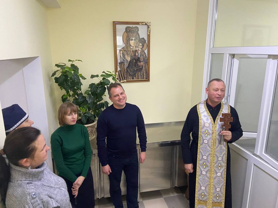 Окрім внутрішнього ремонту було придбане сучасне обладнання для приготування обідів.