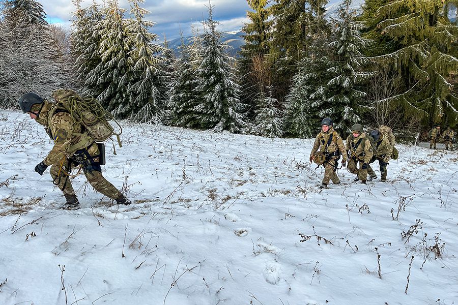 Нацгвардійці тренувалися рятувати та евакуйовувати потерпілих під час сходження лавини