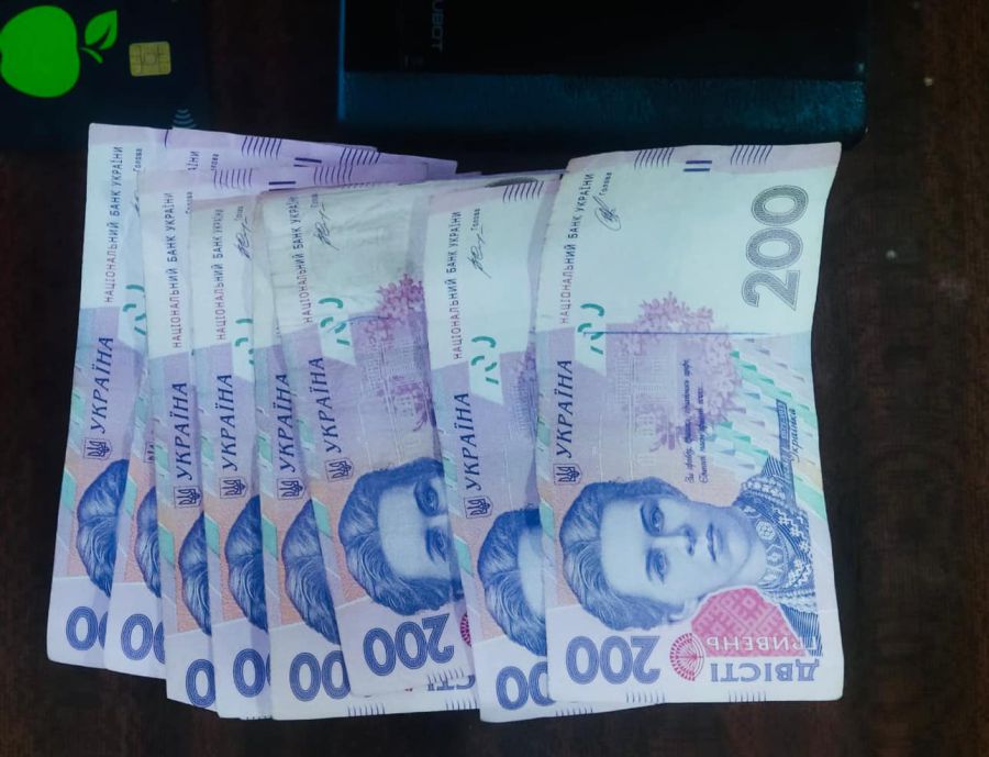 Жінка виставила фото згорілого помешкання та просила у громадян кошти на начебто відбудову помешкання для родички.