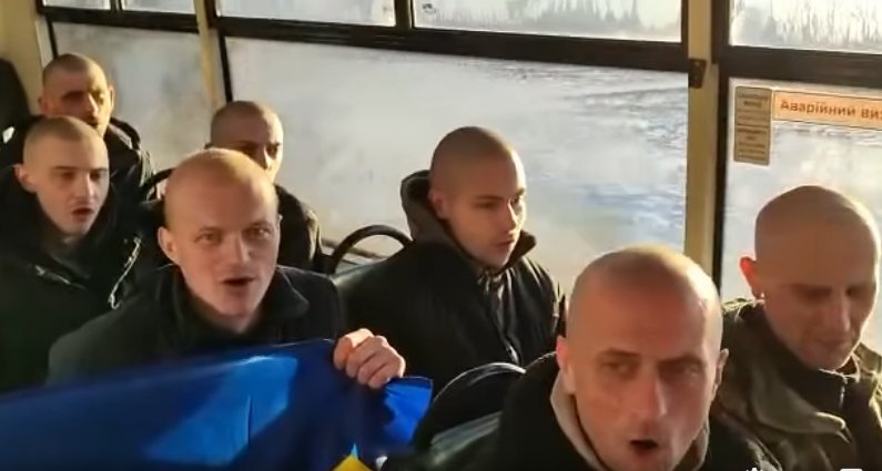 Серед звільнених — 33 офіцери та 17 рядових і сержантів