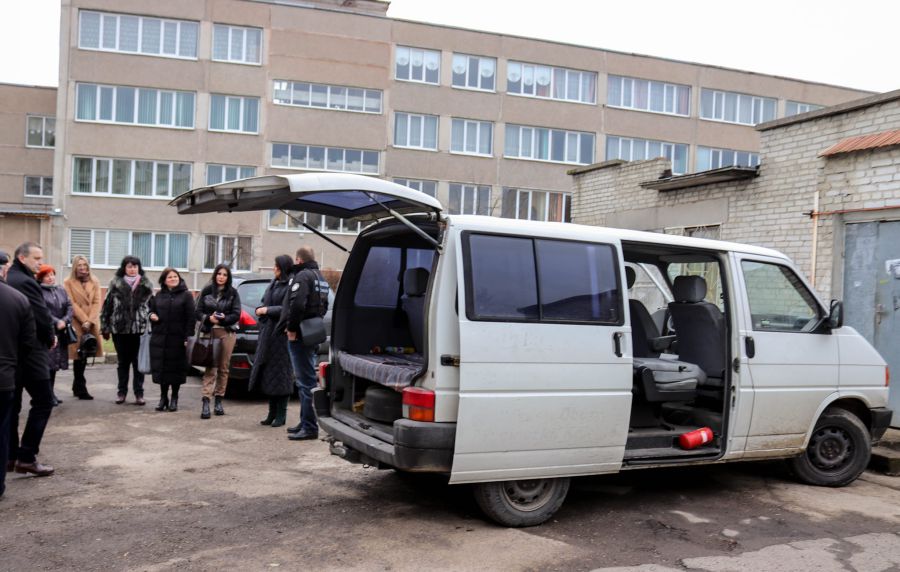 Це вже другий транспортний засіб, який наярмаркували освітяни. Фото: Калуська міська рада