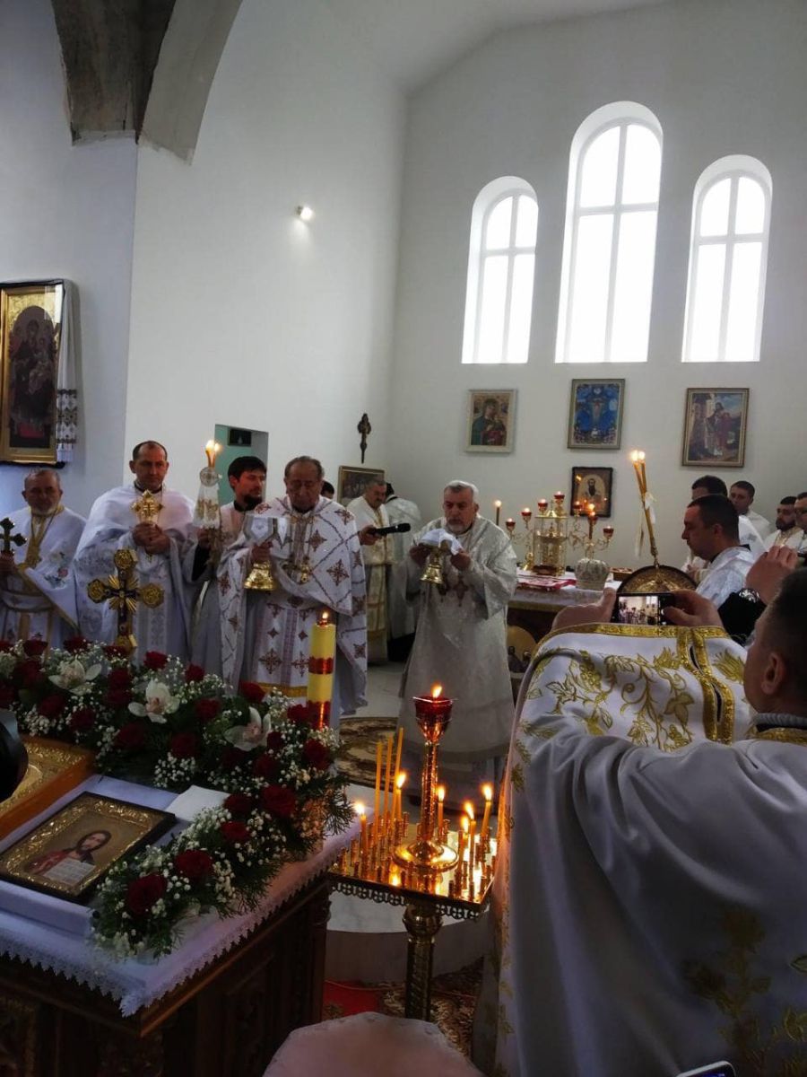 Митрополит відзначив жертводавців та активних парафіян грамотами