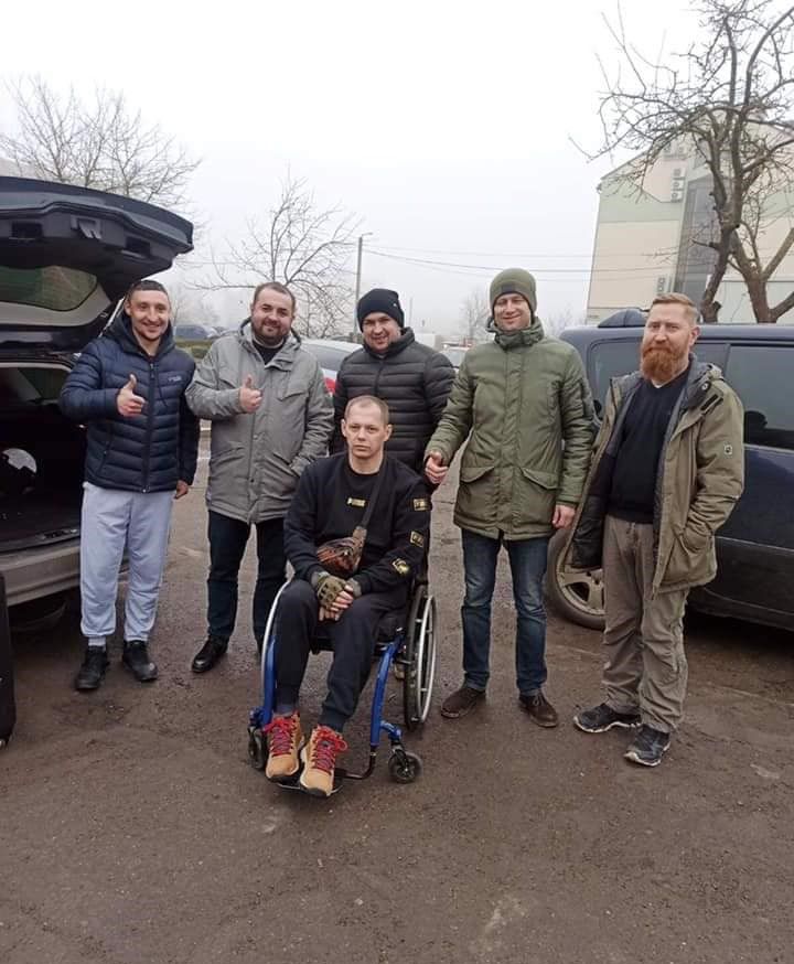 Друзі провели Олега  на лікування в США