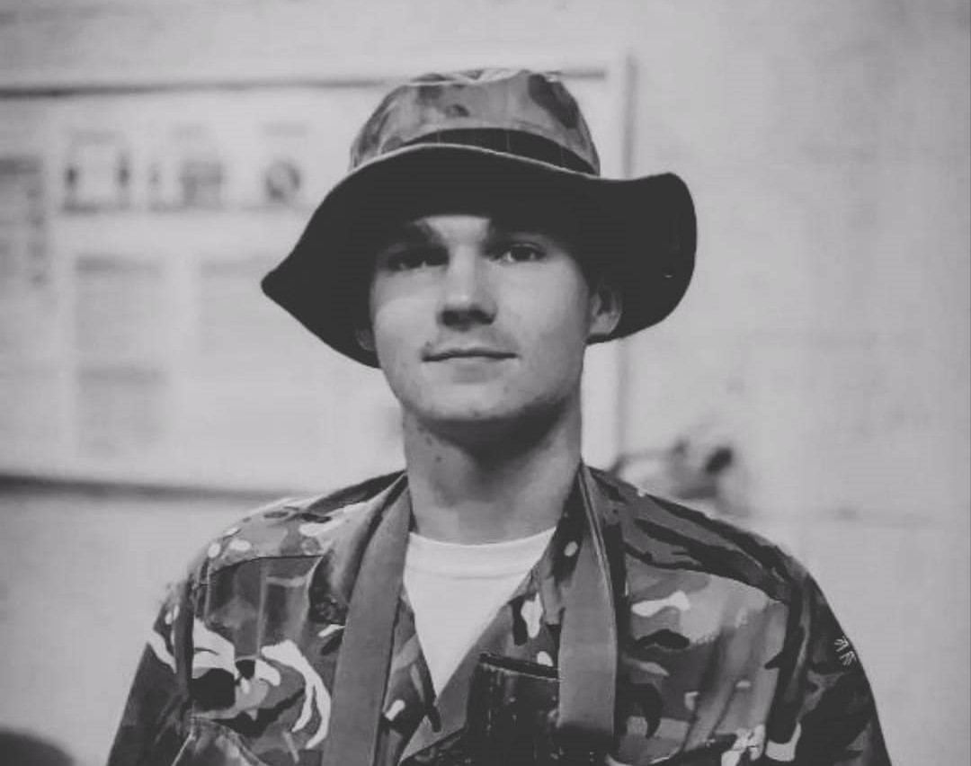 За два дні Тарасу Стахіву виповнилося би 19 років. Вічна слава азовцю!