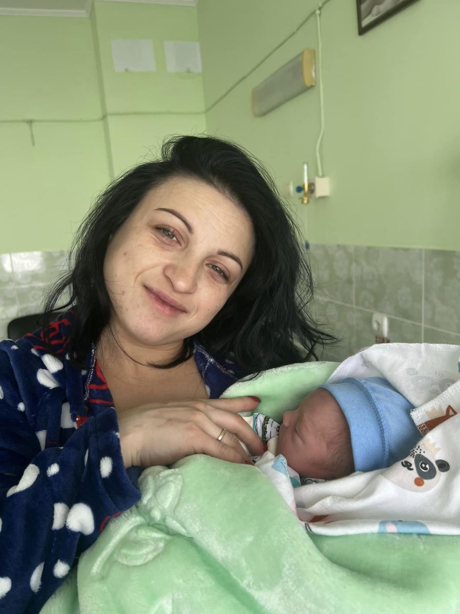 20 січня Маріанна  народила синочка Артура вагою 2500г