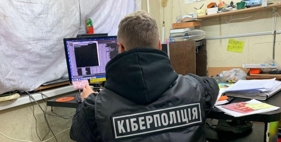 Ілюстроване фото. Отримавши оплату за талони, чоловік припиняв зв'язок із клієнтами