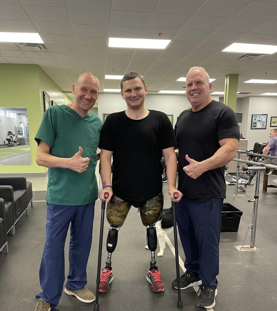 Андрій Насада з села Негівці Калуського району вже шість тижнів перебуває в Орландо і вчиться знову ходити