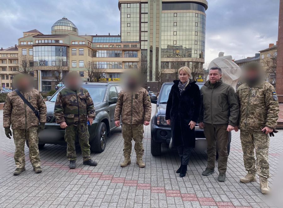 Усі зібрані на аукціоні кошти будуть спрямовані на придбання засобів зв'язку, автономного живлення та дронів