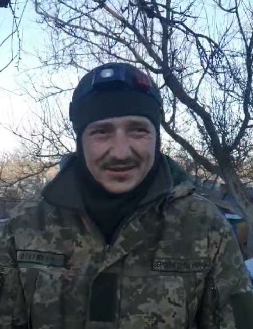 Вдома на Василя чекає 79-річна мама