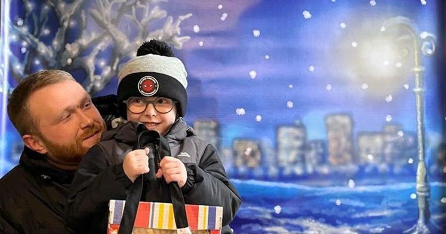 Акцію "Теплом зігріємо серця" члени Спілки Української Молоді проводять вдев’яте. Фото: архів "Вікон"