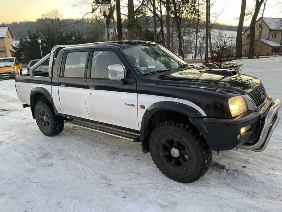 На пікап потрібно зібрати ще 33 тисячі гривень