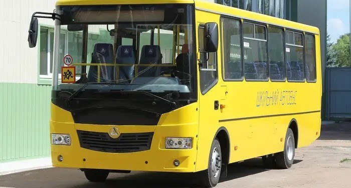 Лідером січневого ринку нових автобусів стала українська марка "Еталон" - 65 шт.