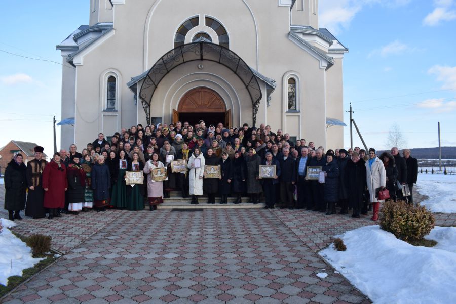 На фестиваль духовної пісні завітало 10 церковних хорових колективів