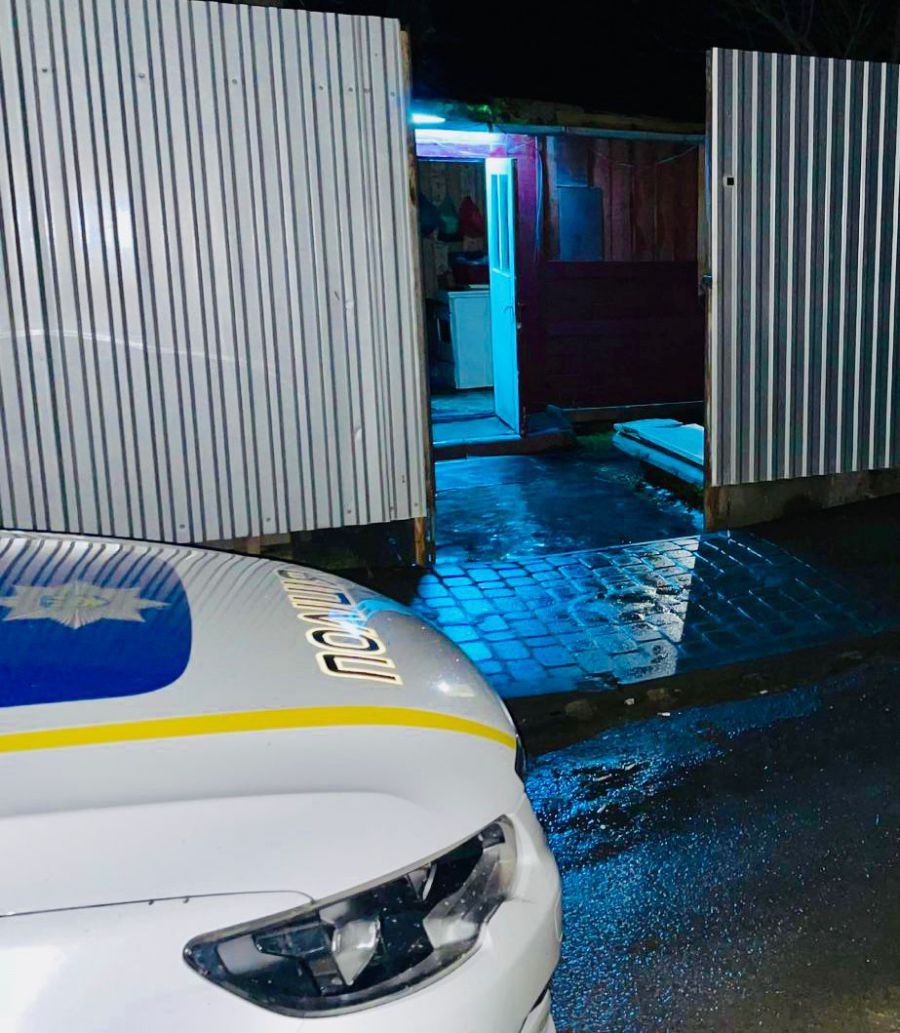 Фігурант викликав медиків швидкої допомоги, які лише констатували смерть потерпілого