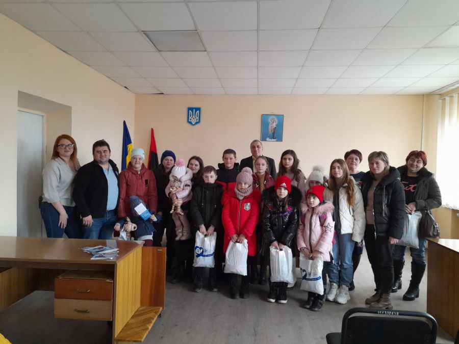 Сім'ї військових, не повинні залишатися одні у цей непростий час.