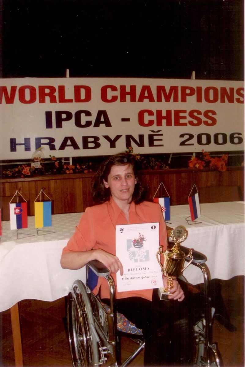 Галина Шляхтич на світовому чемпіонаті 2006 року.
 Фото з сімейного архіву Галини Шляхтич, kalushnews.city