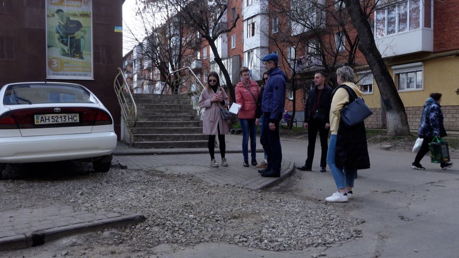 Під час обходів люди найбільше скаржаться на залишки радянських майданчиків