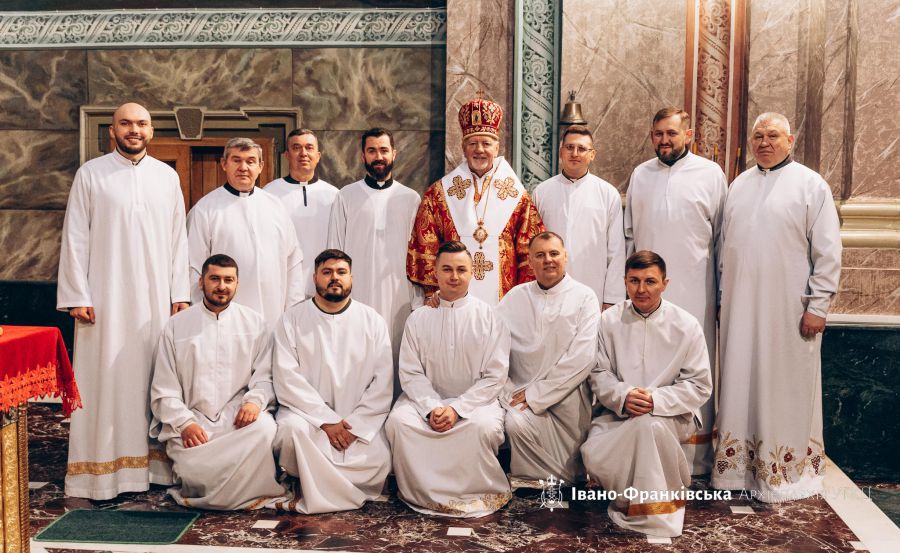 Сьогодні, 13 квітня, відзначаємо Великий Четвер Страсного Тижня