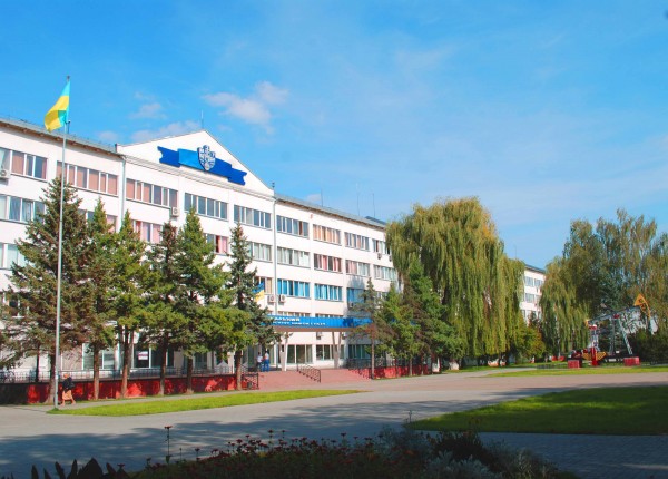 Нагадаємо, у другому турі професор Ігор Чудик змагатиметься з доцентом Сергієм Куровцем