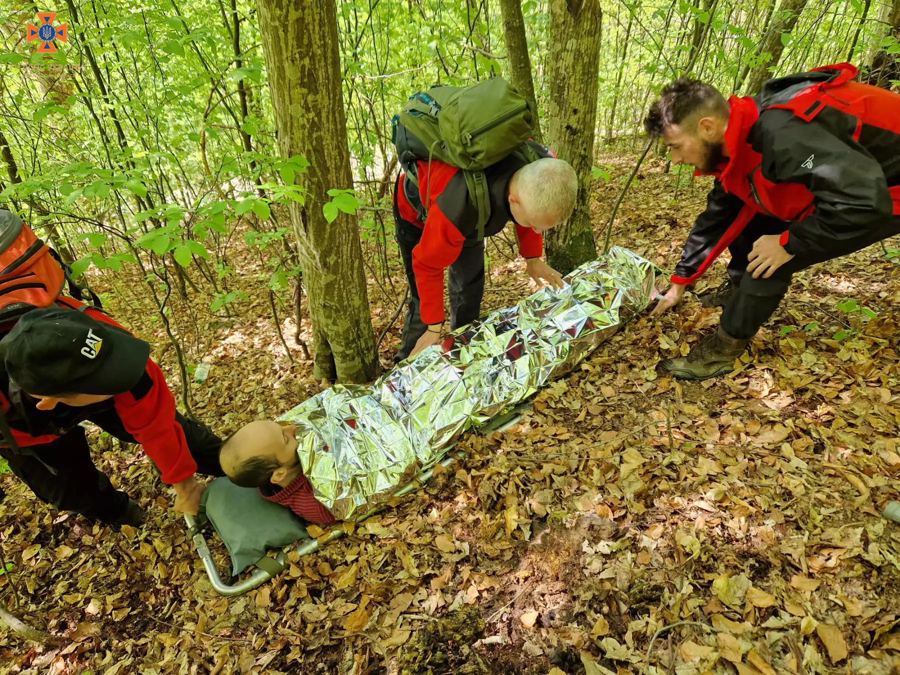 Коли рятувальники знайшли чоловіка, той був вкрай виснажений та зневоднений