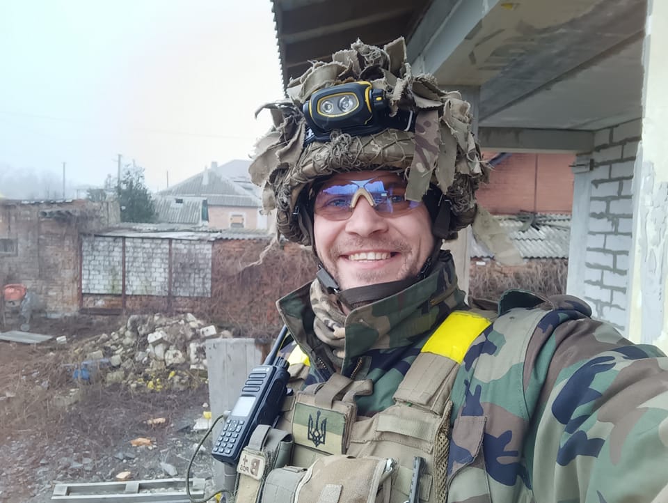 Кліп знімали в різних локаціях, де проходили бойові дії.