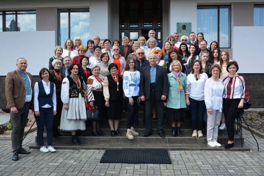 Краєзнавиця доповідала про дерев'яні церкви в  селі Петранка.