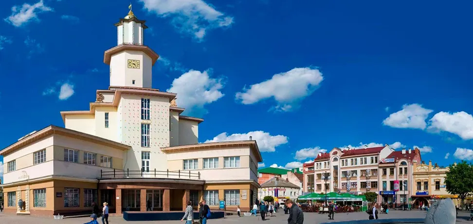 Франківців закликали реагувати на повітряні тривоги. Фото: franyk.com