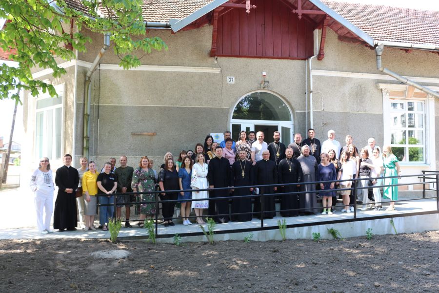 Частина місць у шелтері вже зайнята.