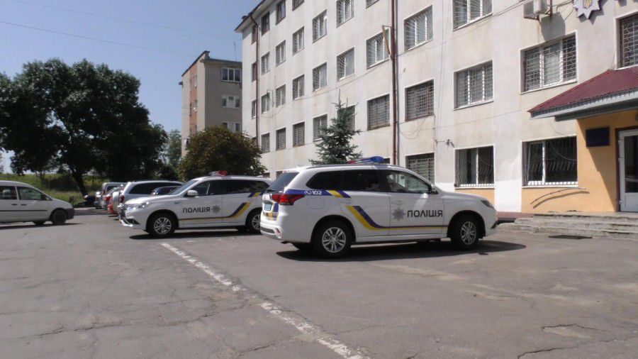 Відразу двоє жителів Калущини постраждали від афер псевдобанківських працівників