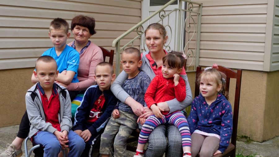 Всього до Калуша були змушені виїхати десять представників родини