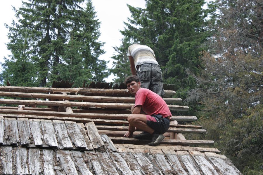 Ремонт туристичного будиночка в сідловині гір Молода і Яйко Перегінське планують розпочати в липні