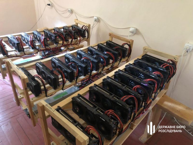 Санкція статті передбачає покарання у вигляді позбавлення волі на строк до 8 років.