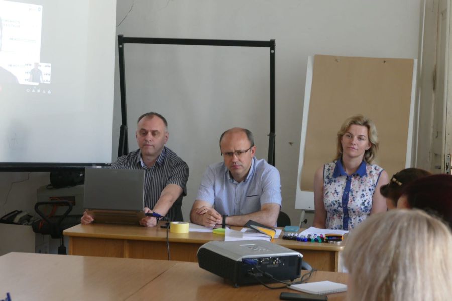 Учасники курсу отримують теоретичні знання.