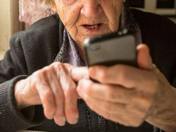 Ілюстроване фото. Якщо вам дзвонять з різних невідомих номерів, не беріть слухавку, — радять у поліції