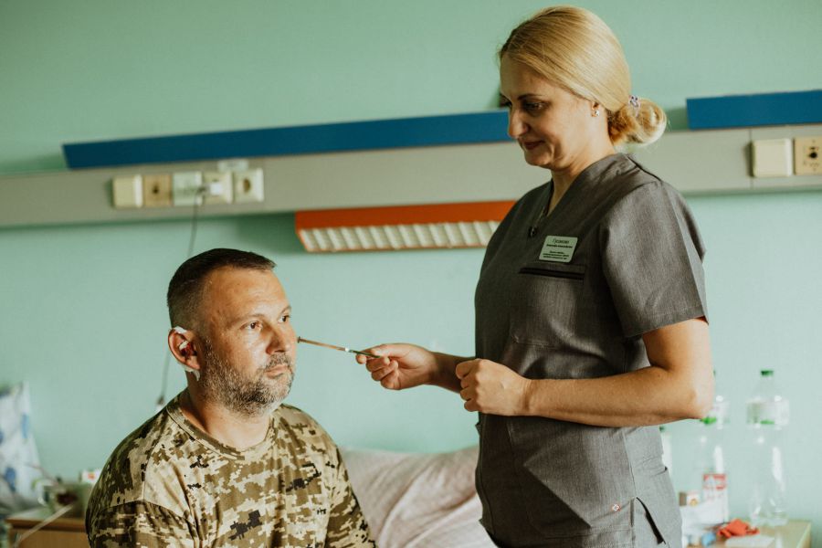 До Франківська з рідного Запоріжжя хірургиня приїздить робити операції, які досі тут не робили