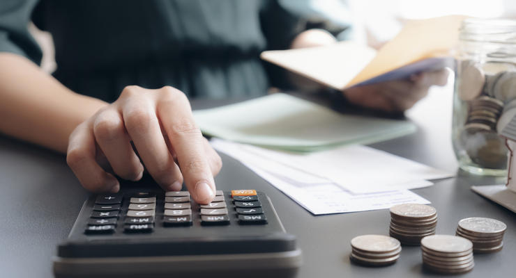 Ілюстроване фото.  1 серпня  скасовується   мораторій на проведення перевірок для підакцизних товарів.