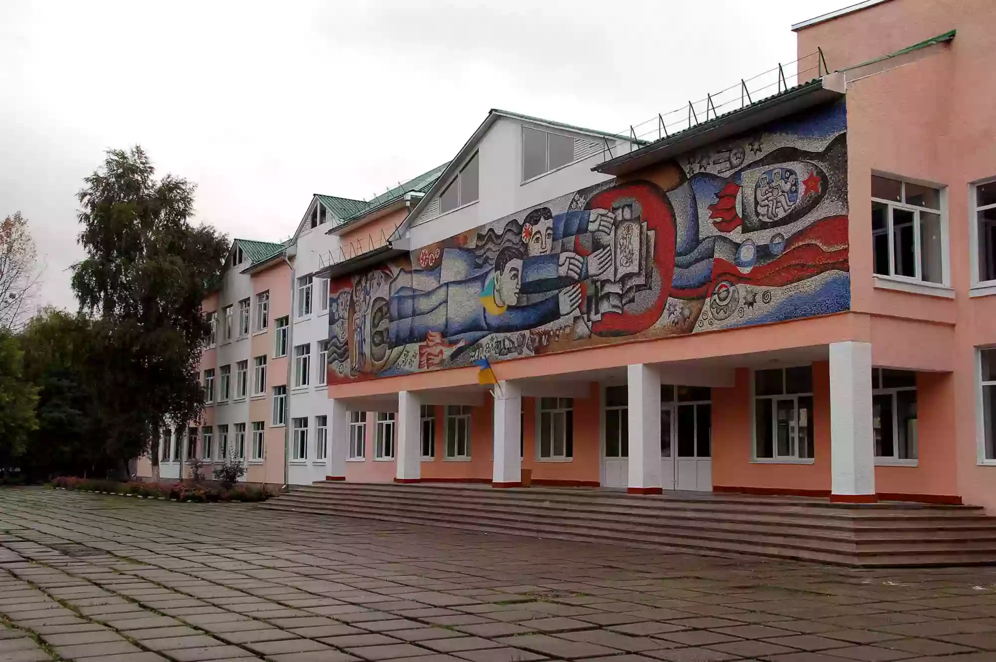 Капітальний ремонт покрівлі ліцею №2 вартістю 1 млн 484 тисячі 35,20 гривні здійснить ПП "ЕЛІТ УКРАЇНА"