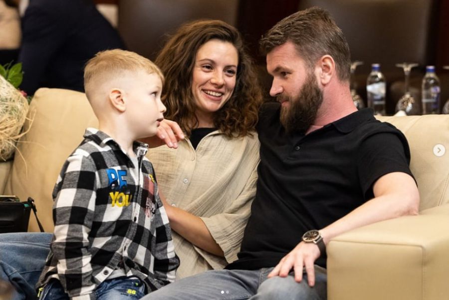 Антоніна розповіла, що має можливість періодично переписуватися з чоловіком.
