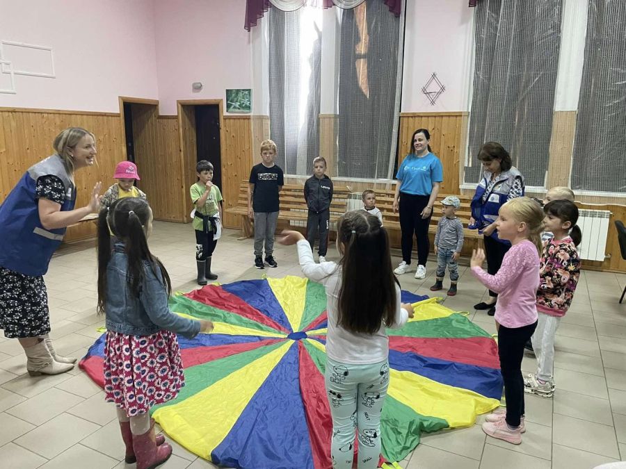 Діти активно провели час.