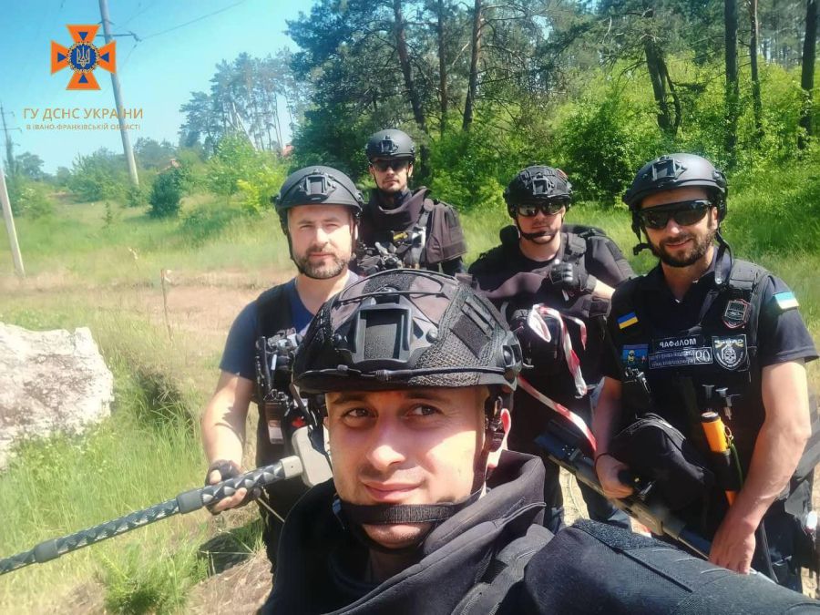 Піротехніками було виявлено та знешкоджено 68 одиниць вибухонебезпечних предметів.