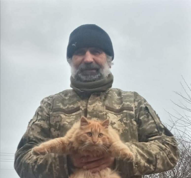 Іван Москалик народився 20 травня 1968 року. Проживав у селі Городниця