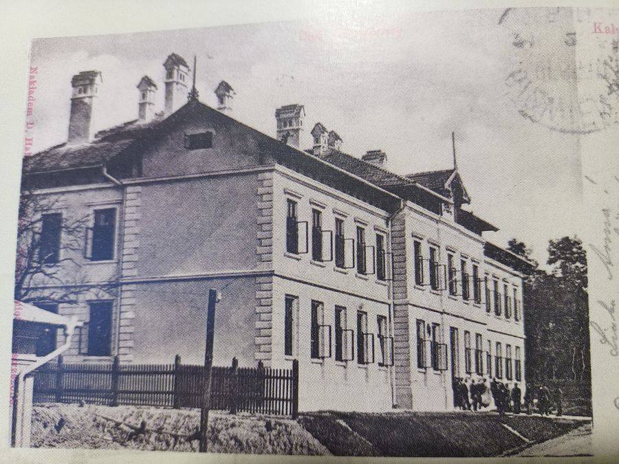 Гостей на бенкеті було близько 50 осіб.