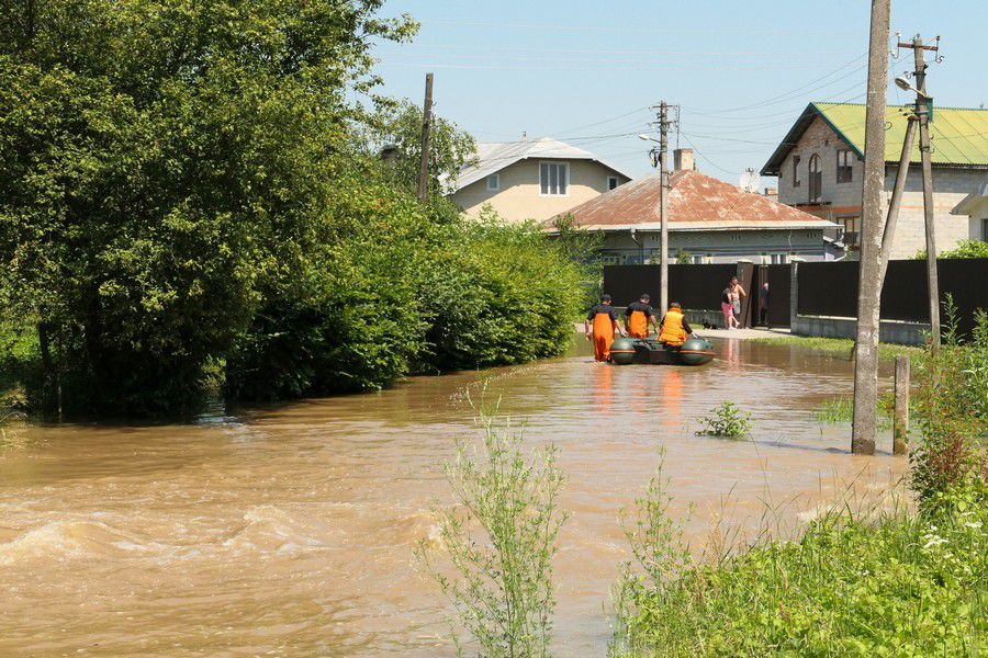 Також у Підгірках прочистять замулені канави, влаштують водовідвідний канал, який дозволить розвантажити потічок