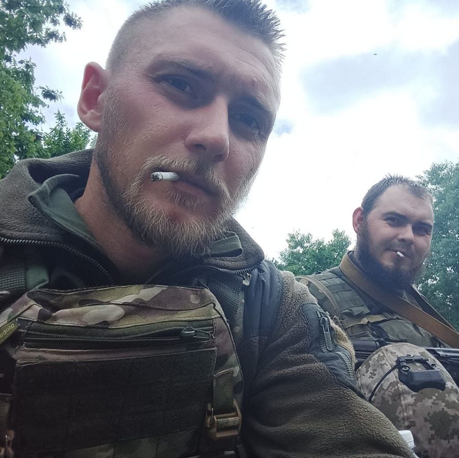 Іван  зі своїм братом-близнюком був наймолодшим у багатодітній родині. Вічна пам'ять і співчуття рідним!