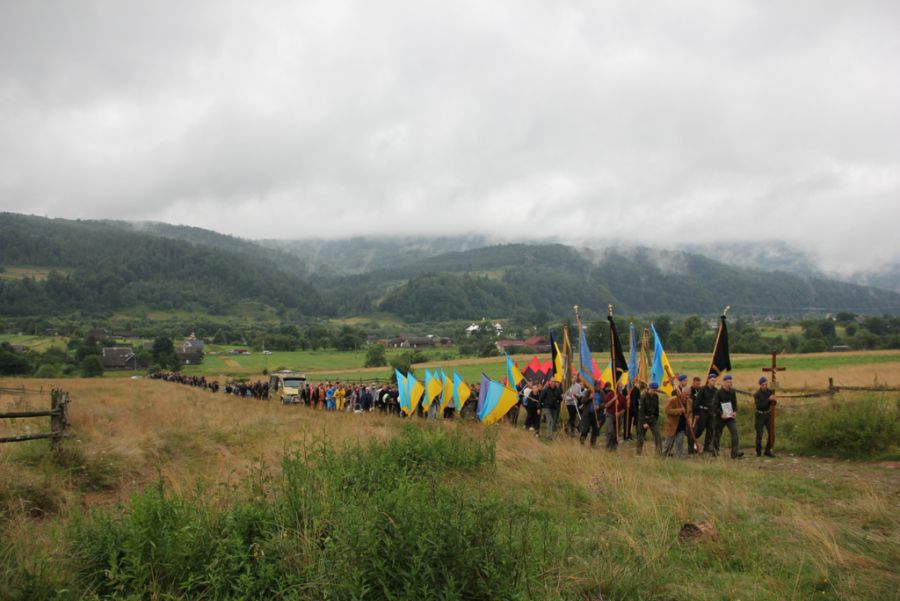 Державний прапор, який вкривав домовину, передали дружині, як символ держави, якій вірно служив Іван