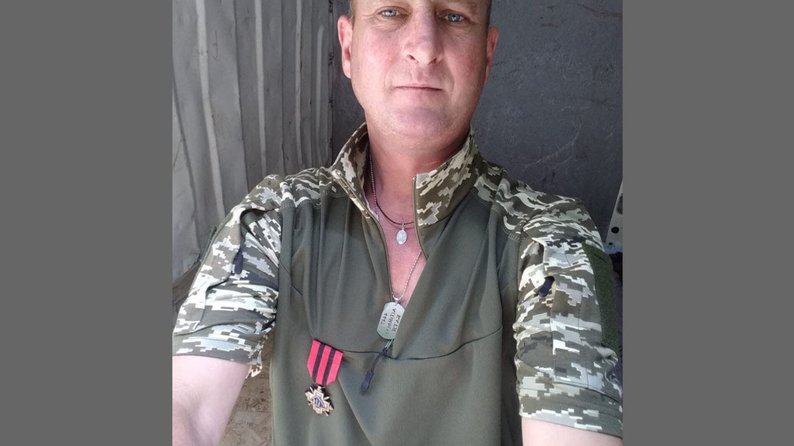 Андрія Задорожного нагородили "Золотим Хрестом" за те, що врятував життя побратимам